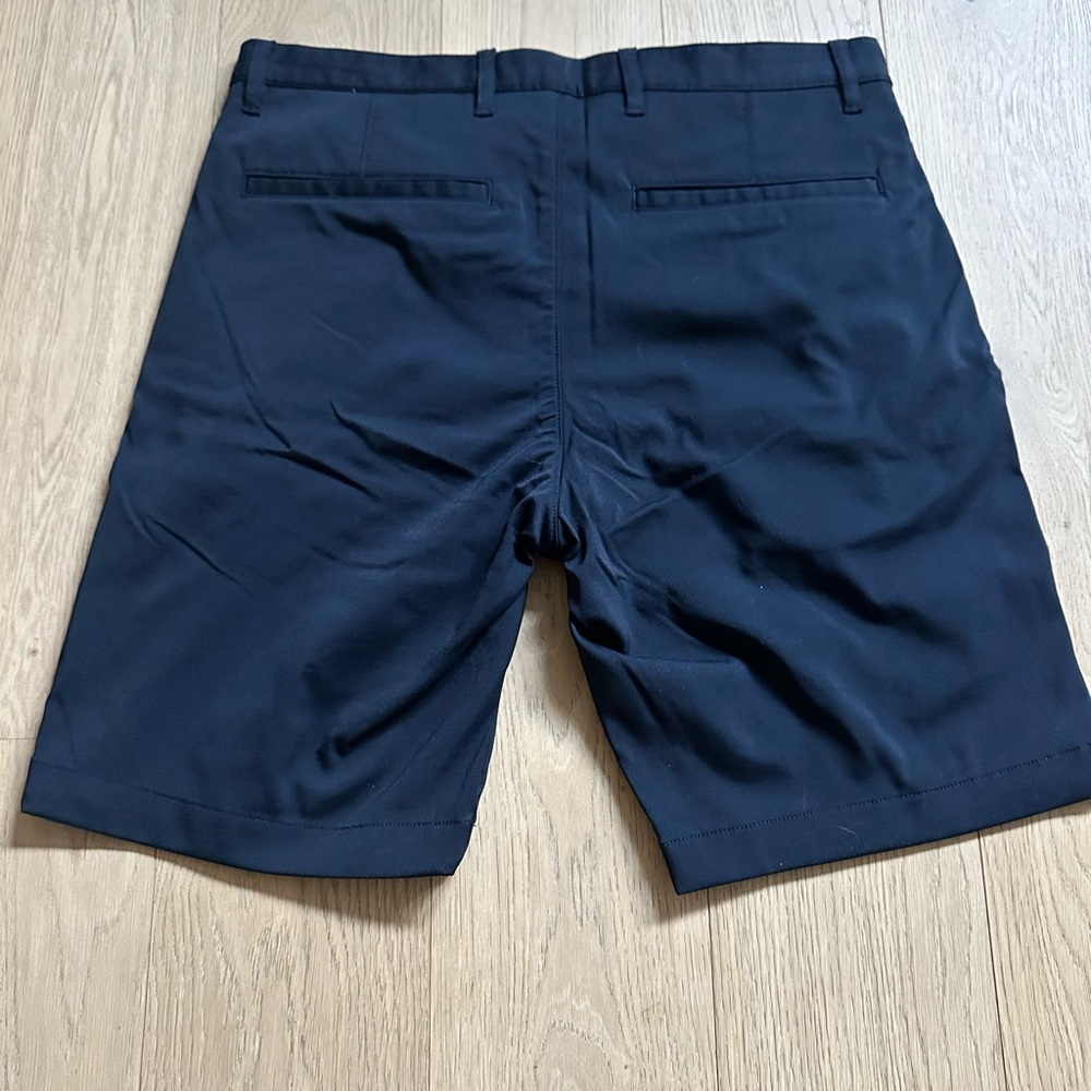 Theory Navy Ascend Tech Shorts Size 30 - Picture 5 of 7